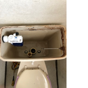 トイレタンク水漏れ修繕作業